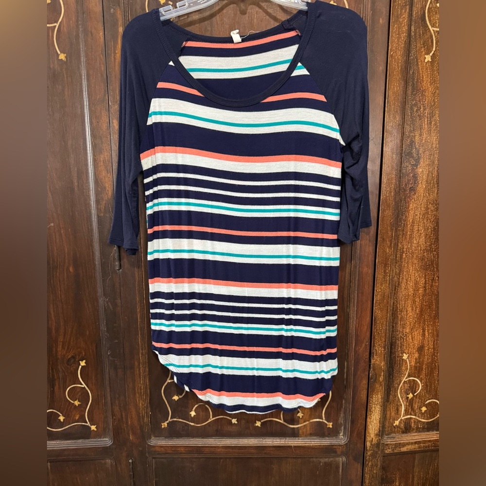 PINK FLUSH MATERNITYStriped Navy and Multicolor Women's Top
